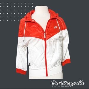 Nike Athleisure White & Red Windrunner lightweight hooded Jacket Women’s Large